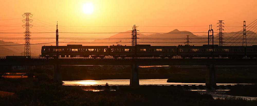 Foto nocturna del tren
